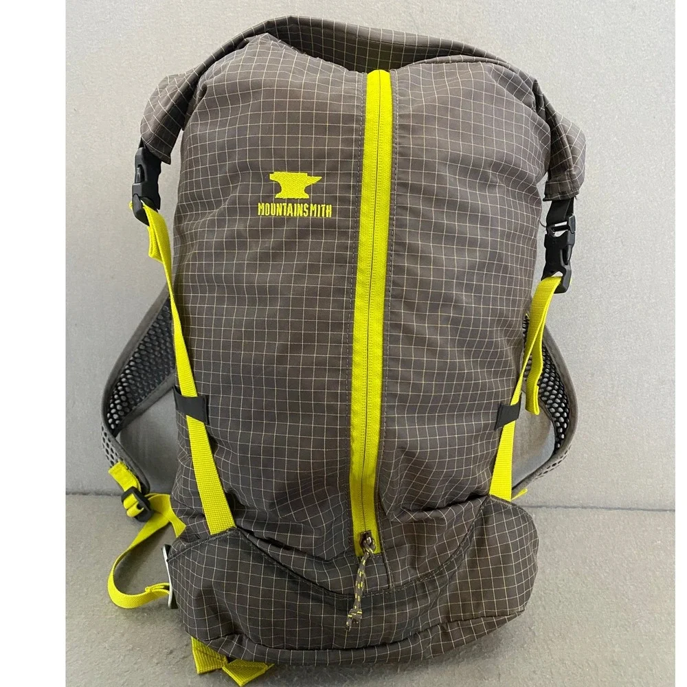 Mountainsmith Scream 20L Backpack Grey Yellow Robic Nylon Roll Top Daypack